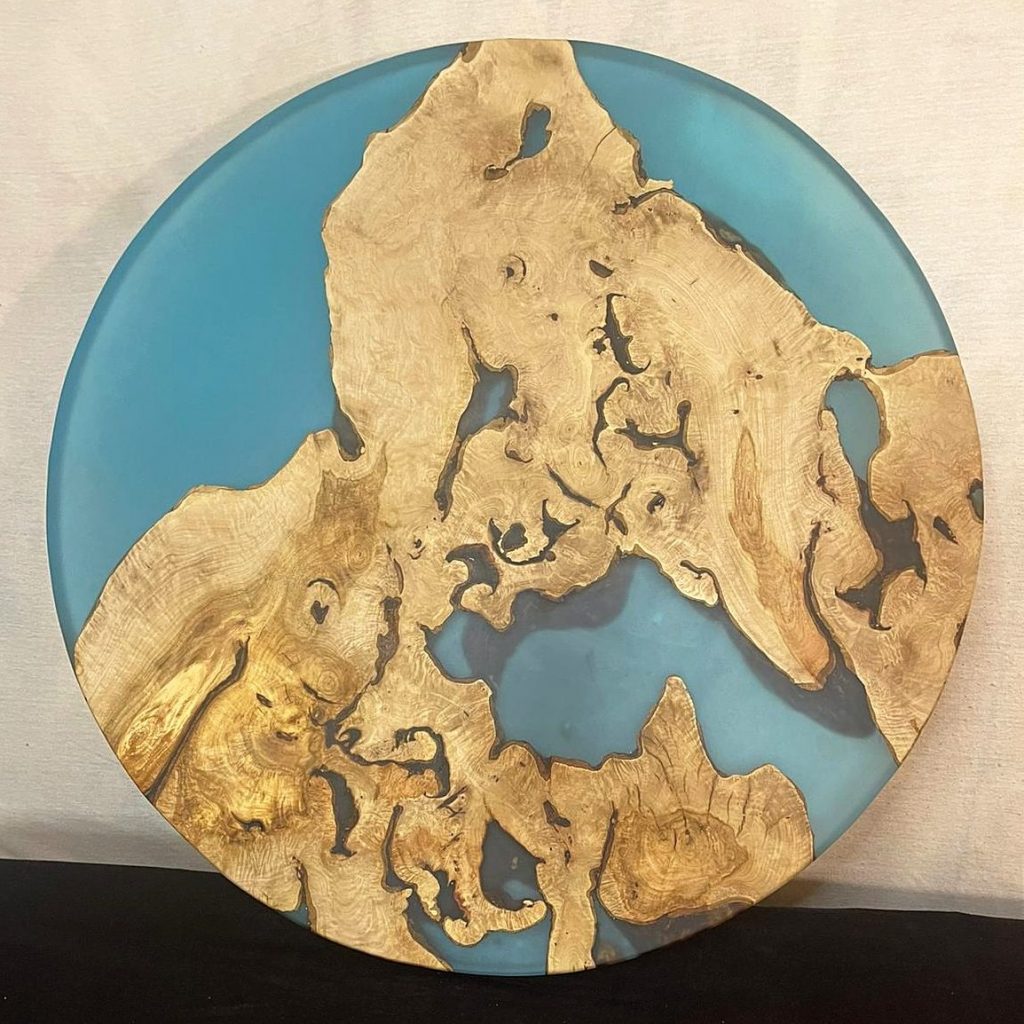 Table salon ronde bois et resine epoxy