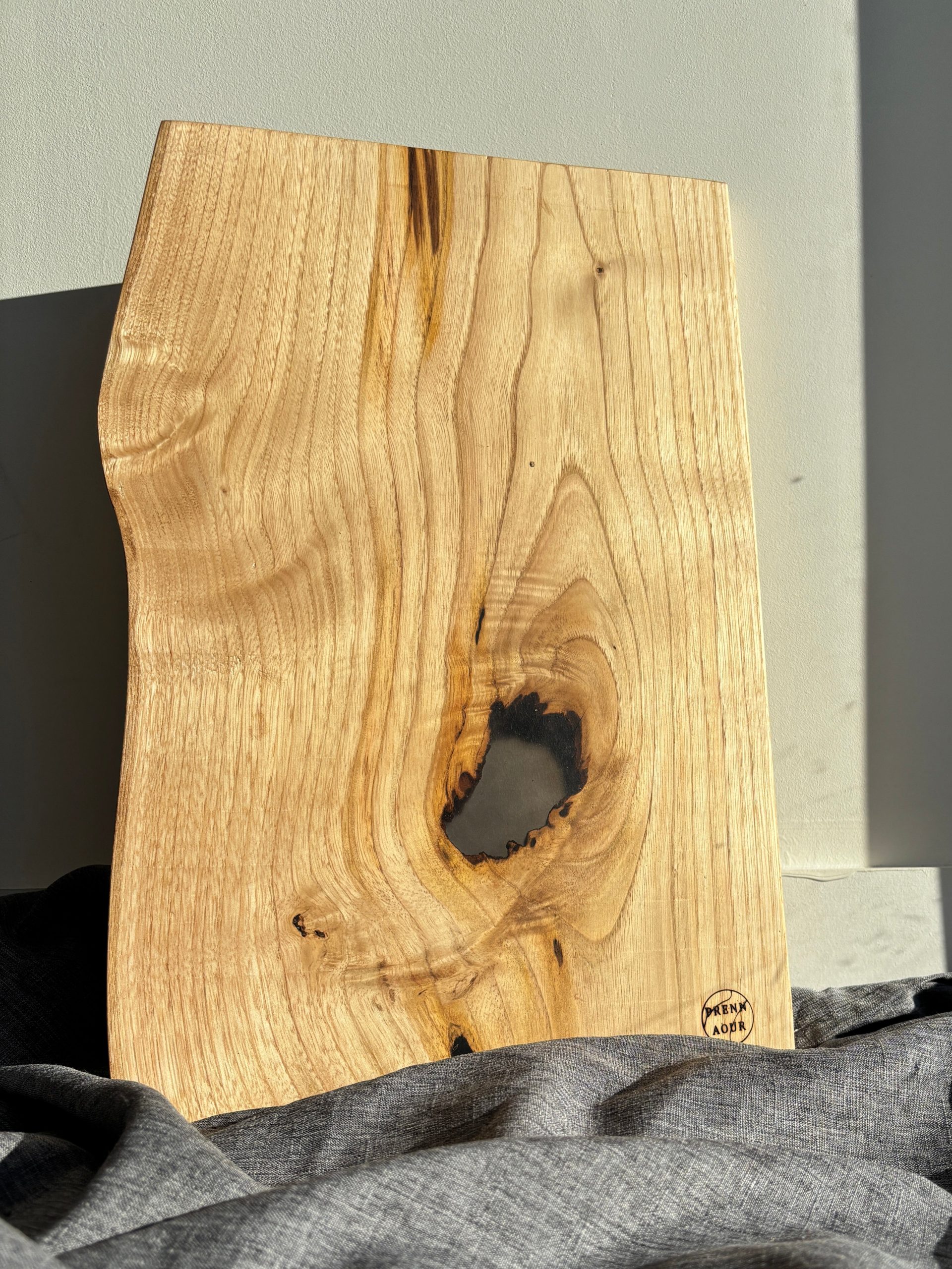 Planche - Aube Douce – planche apéritif bois résine époxy – vue 5
