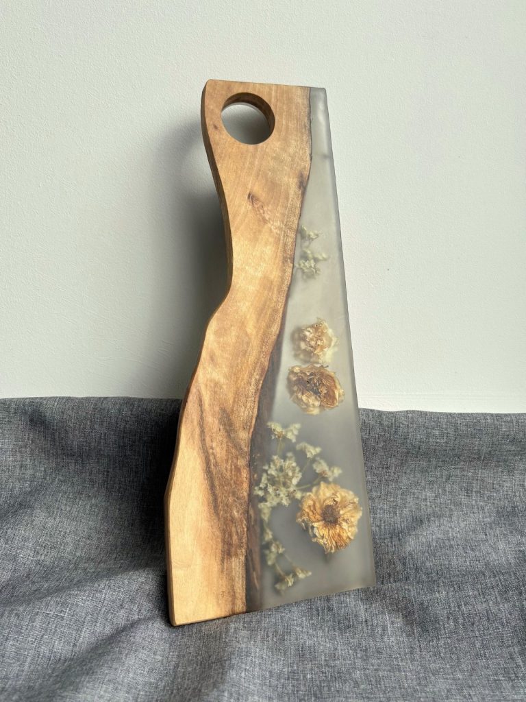 Planche - Eclosion – planche apéritif bois résine époxy